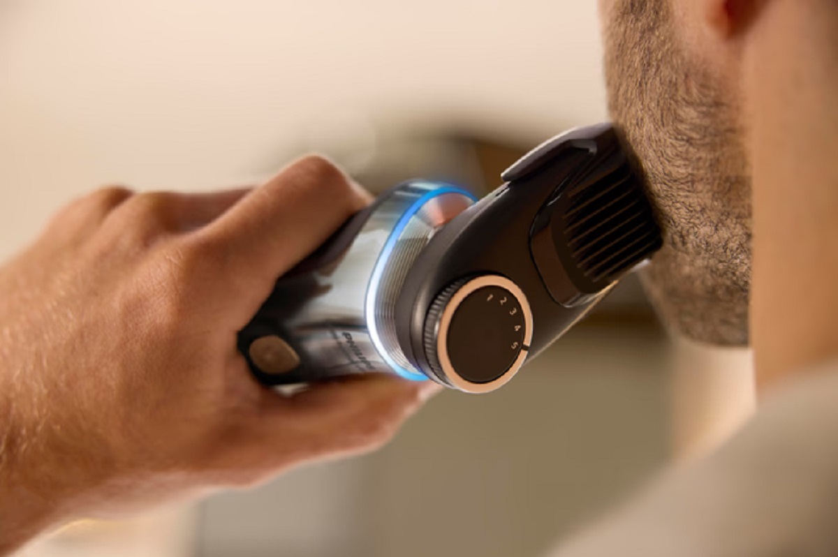 Philips Shaver i9000 Prestige Ultra, Wet & Dry Electric Shaver, Chrome, Skin IQ Pro Technology, Triple Lift & Cut System, 360 Rotating NanoTech Precision Blades, 5 Shaving Modes, Model XP9404/31